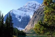 咪咕体育官网：[CBA]周鹏关键上篮 深圳客场逆转江苏.